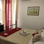 Couette-café Antonella 3*