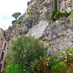 Couette-café Antonella 3*