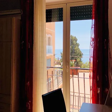 Antonella 3* Taormina